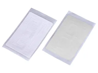 UHF RFID windshield tag for vehicle identification